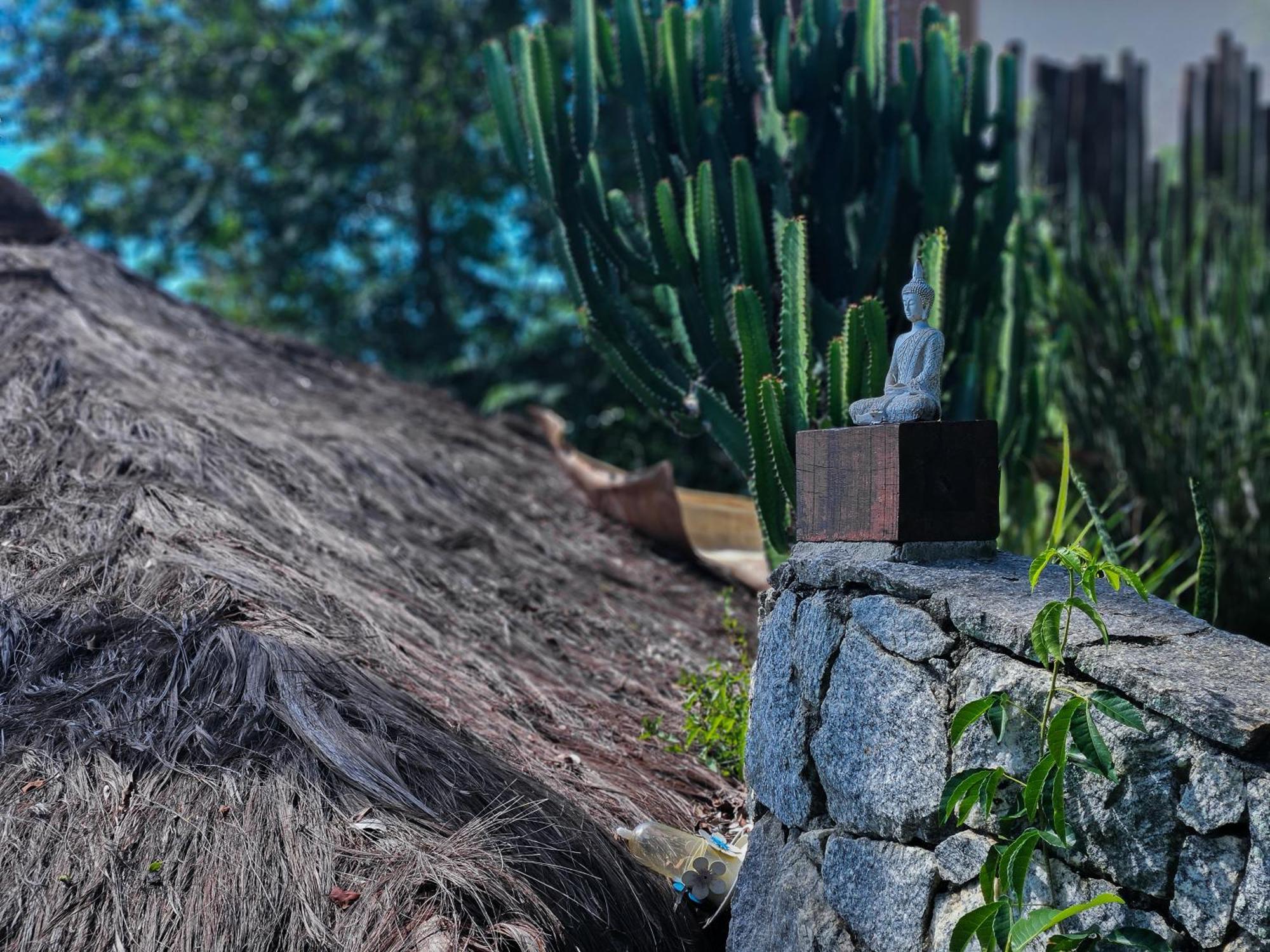Bella Vista Ocean View Hotel Armacao dos Buzios ภายนอก รูปภาพ A stone wall in the village