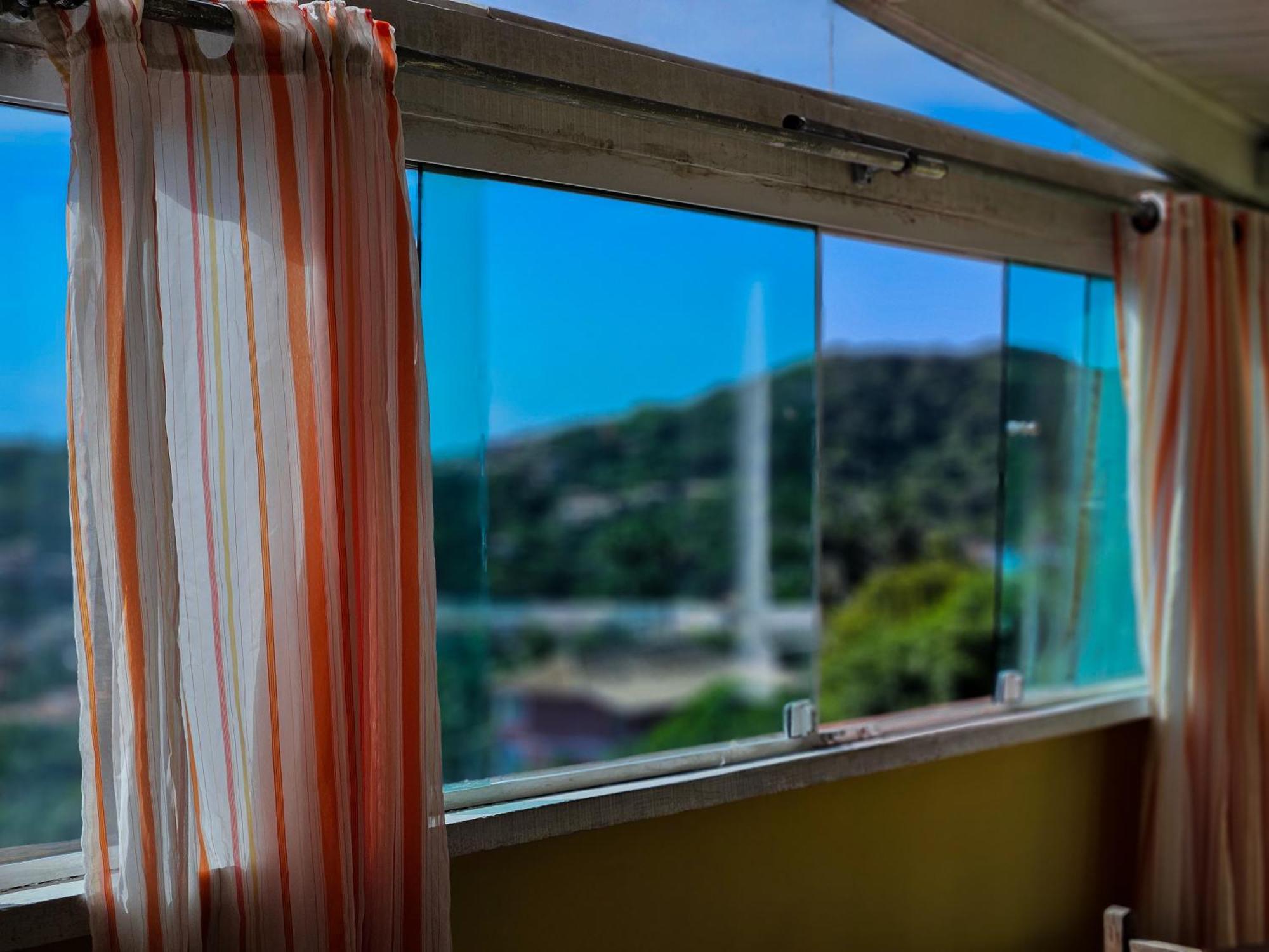 Bella Vista Ocean View Hotel Armacao dos Buzios ภายนอก รูปภาพ View of the tower from the hotel